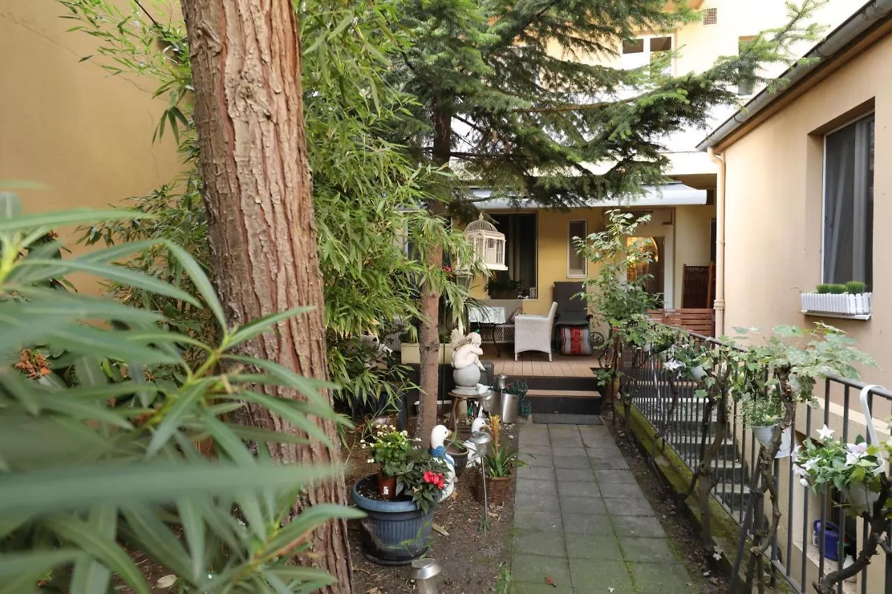 Hotel Am Ehrenhof Düsseldorf 2*,  Německo